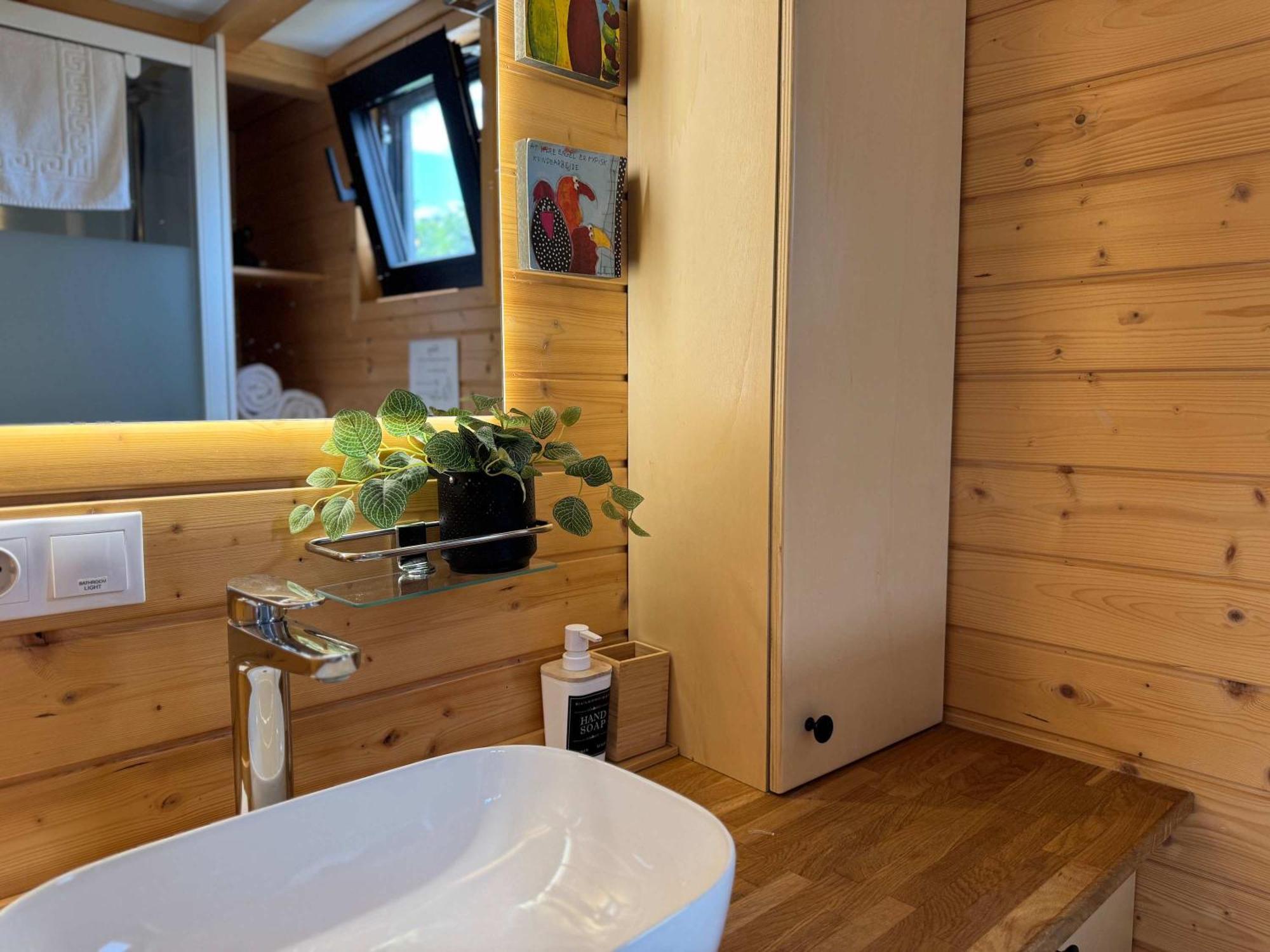 La Vista Huma By Tiny Away Holiday home